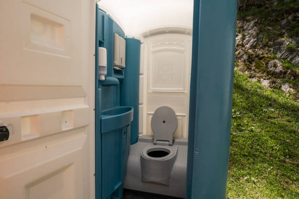 Portable bathroom rental in Three Lakes, WA